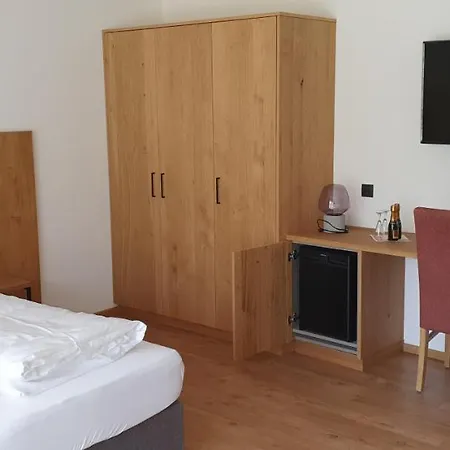 Hotel Garni Chi Vai